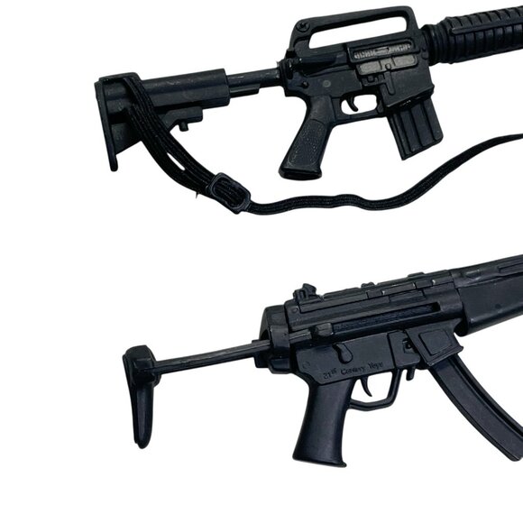 1/6 21st Century Toys Ultimate Soldier Submachine Guns For 12” GI Joe - Picture 2 of 8